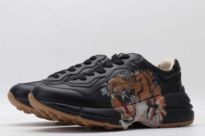 G*u*i rhyton trainer sneaker