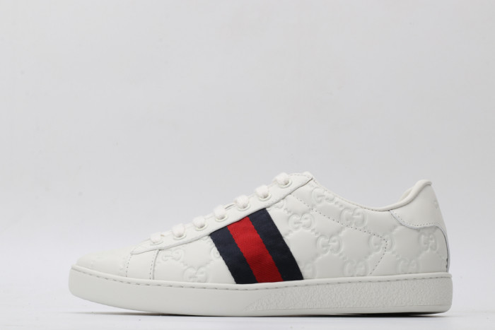 G*u*i low-top sneaker