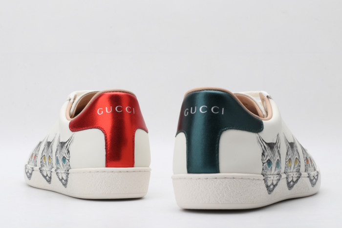 G*u*i low-top sneaker