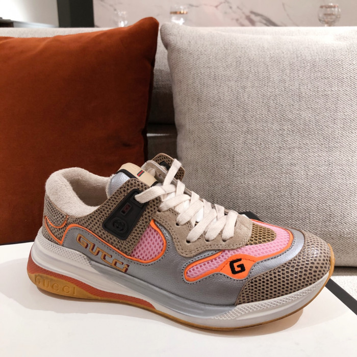 G*u*i mid sneaker
