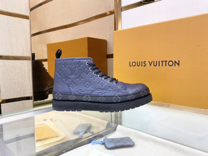 LOUS VUITO BOOTS