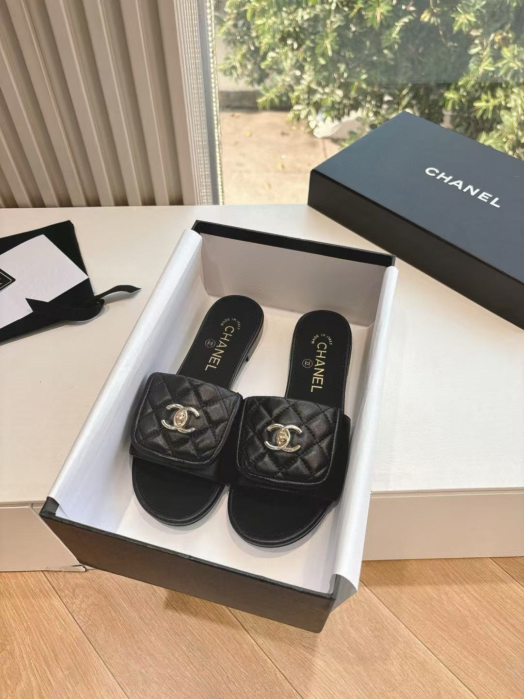 UA Ch**el Slippers