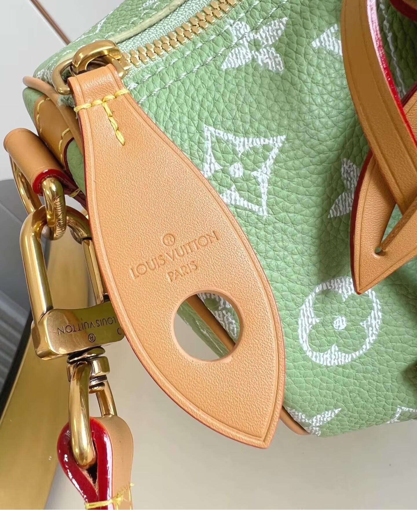 LV Speedy P9 Bandoulière 30 M14064 30x21x17cm