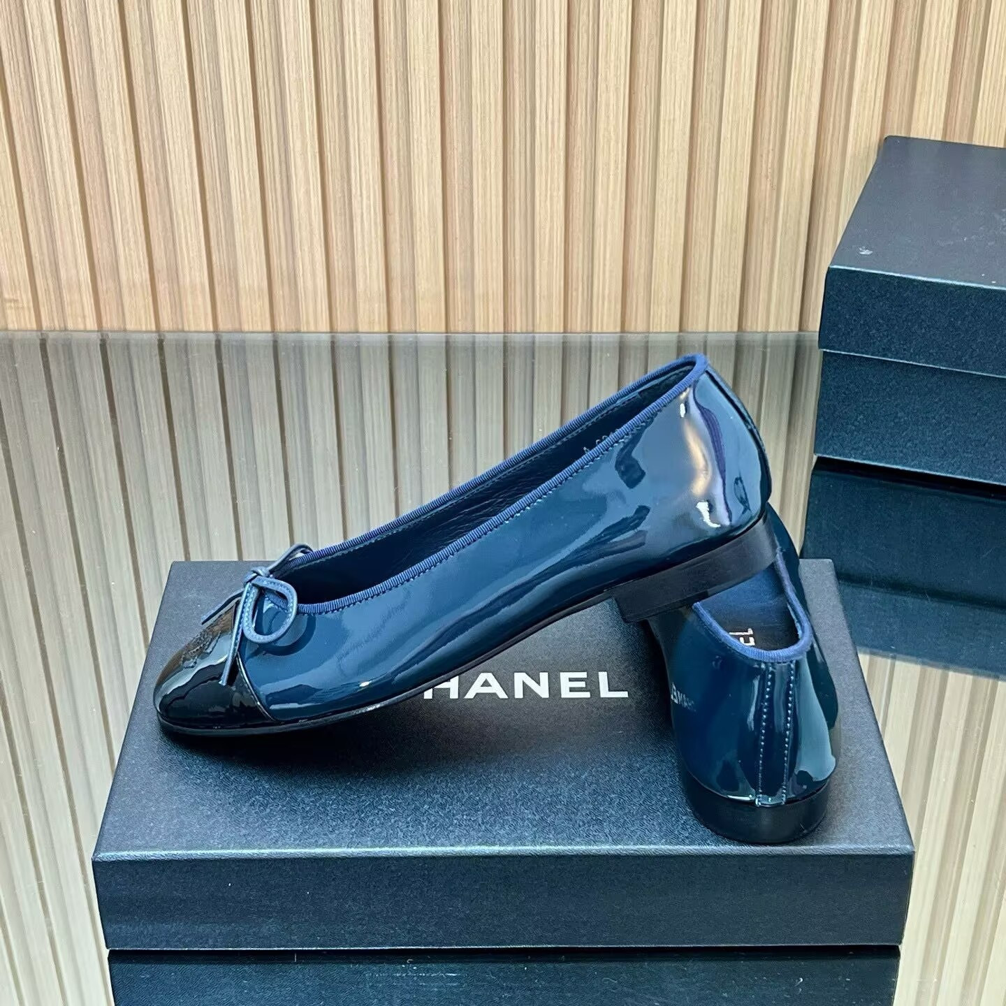 UA Ch**el Ballet flats