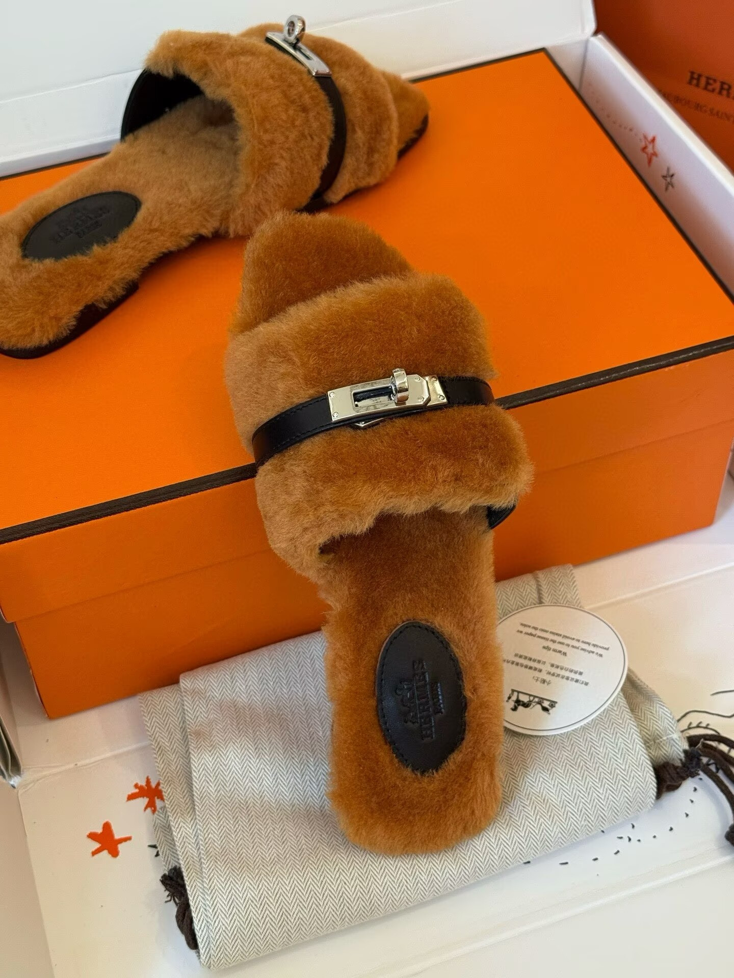 UA H**me5 Giulia Sandal