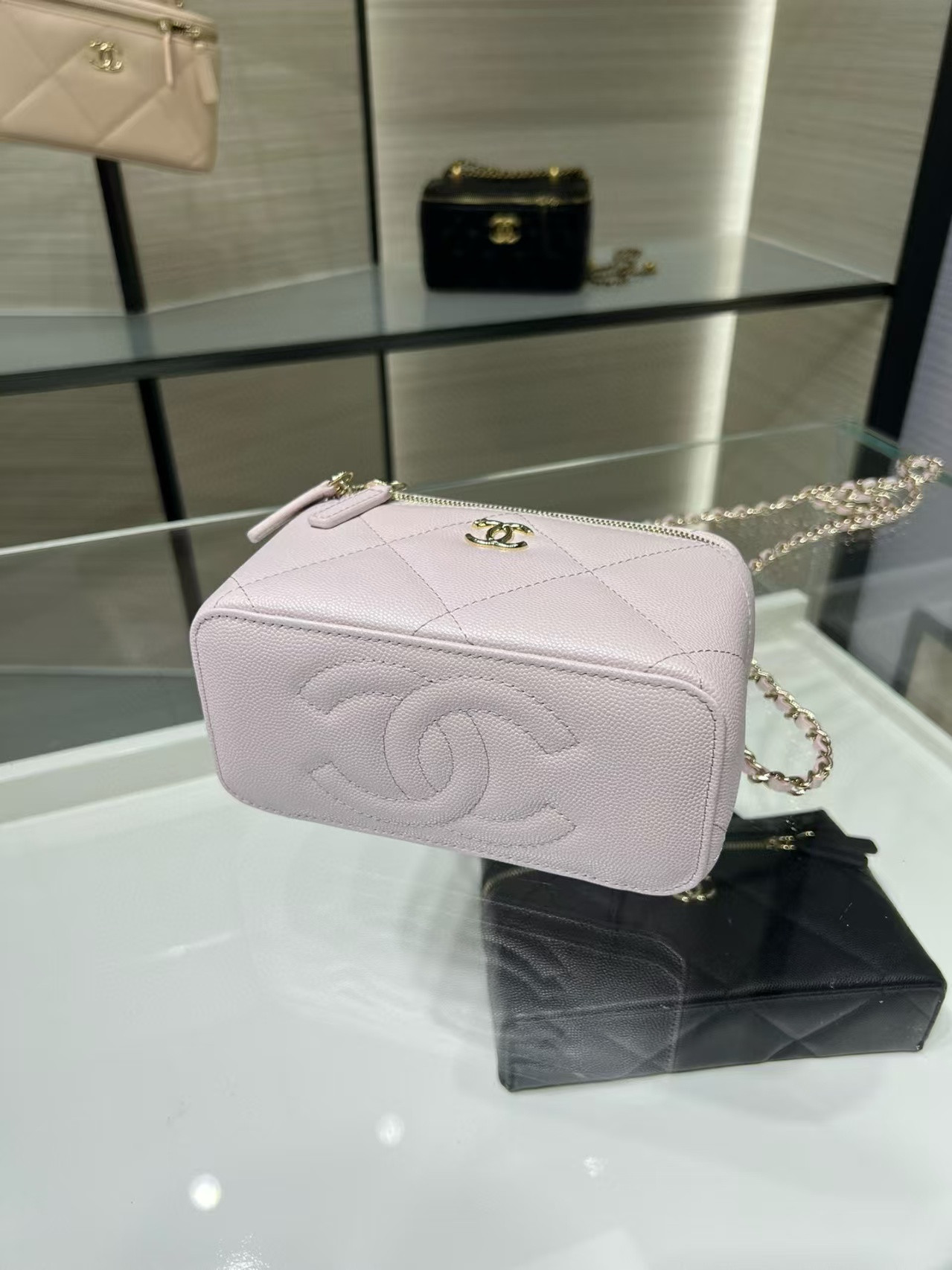 Ch**el Vanity With Chain AP4933 17x9.5x8cm