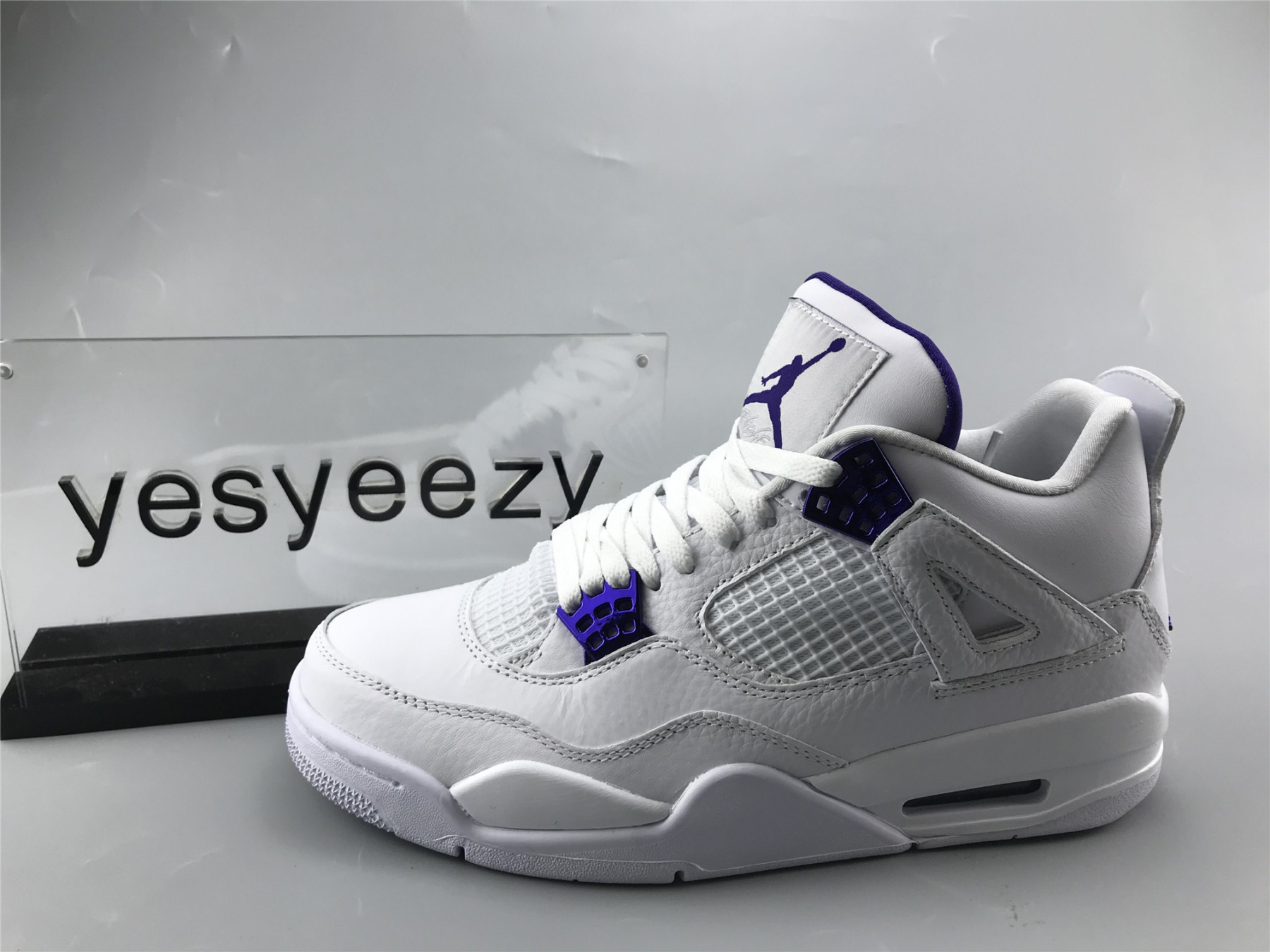 UA AIR JORDAN 4 RETRO "COURT PURPLE"