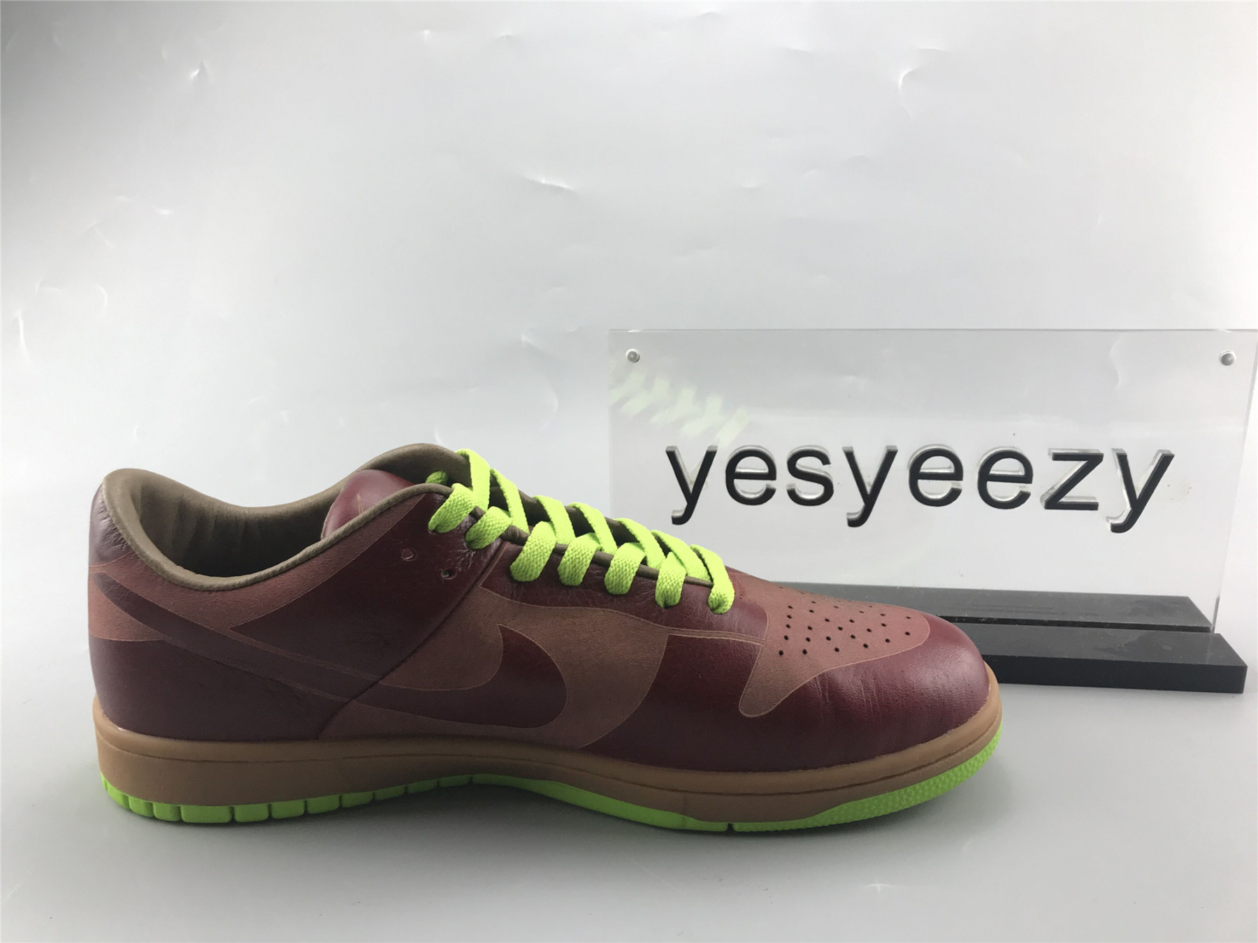UA NIKE DUNK LOW 1 PIECE