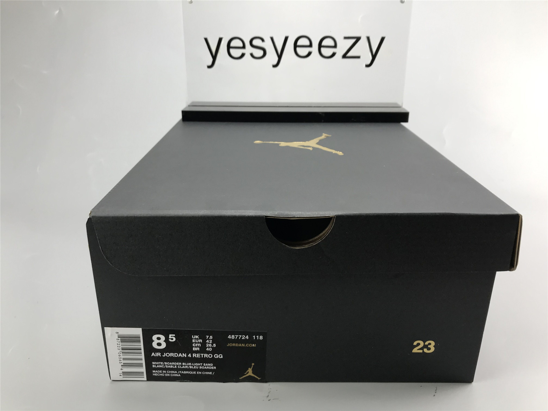 UA AIR JORDAN 4 RETRO 