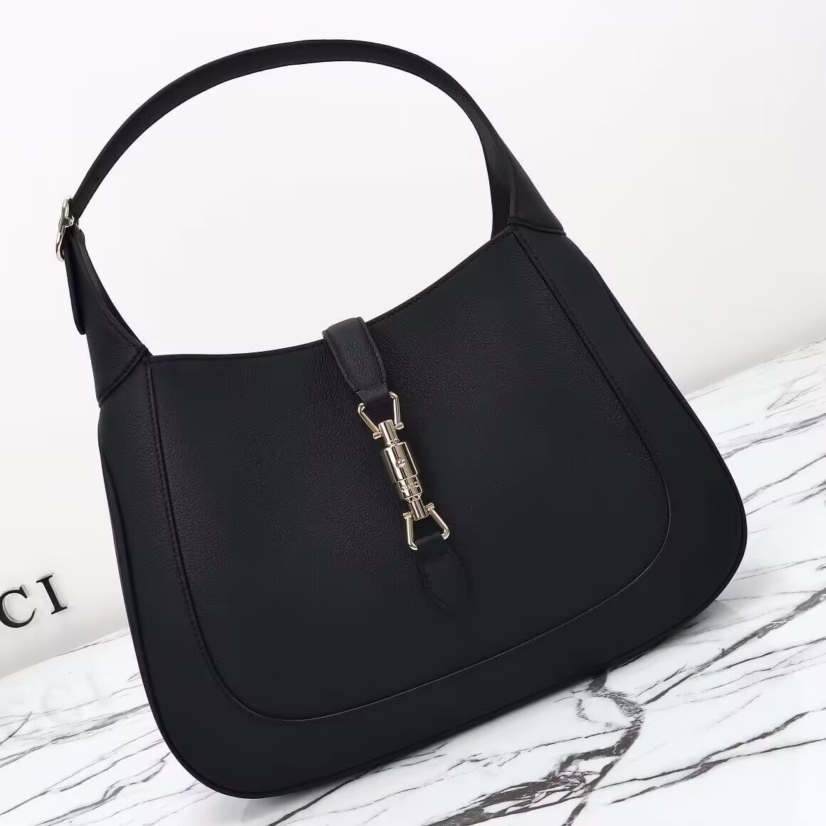 Gvc*1 Jackie  Medium shoulder bag 35x32x5.5 cm