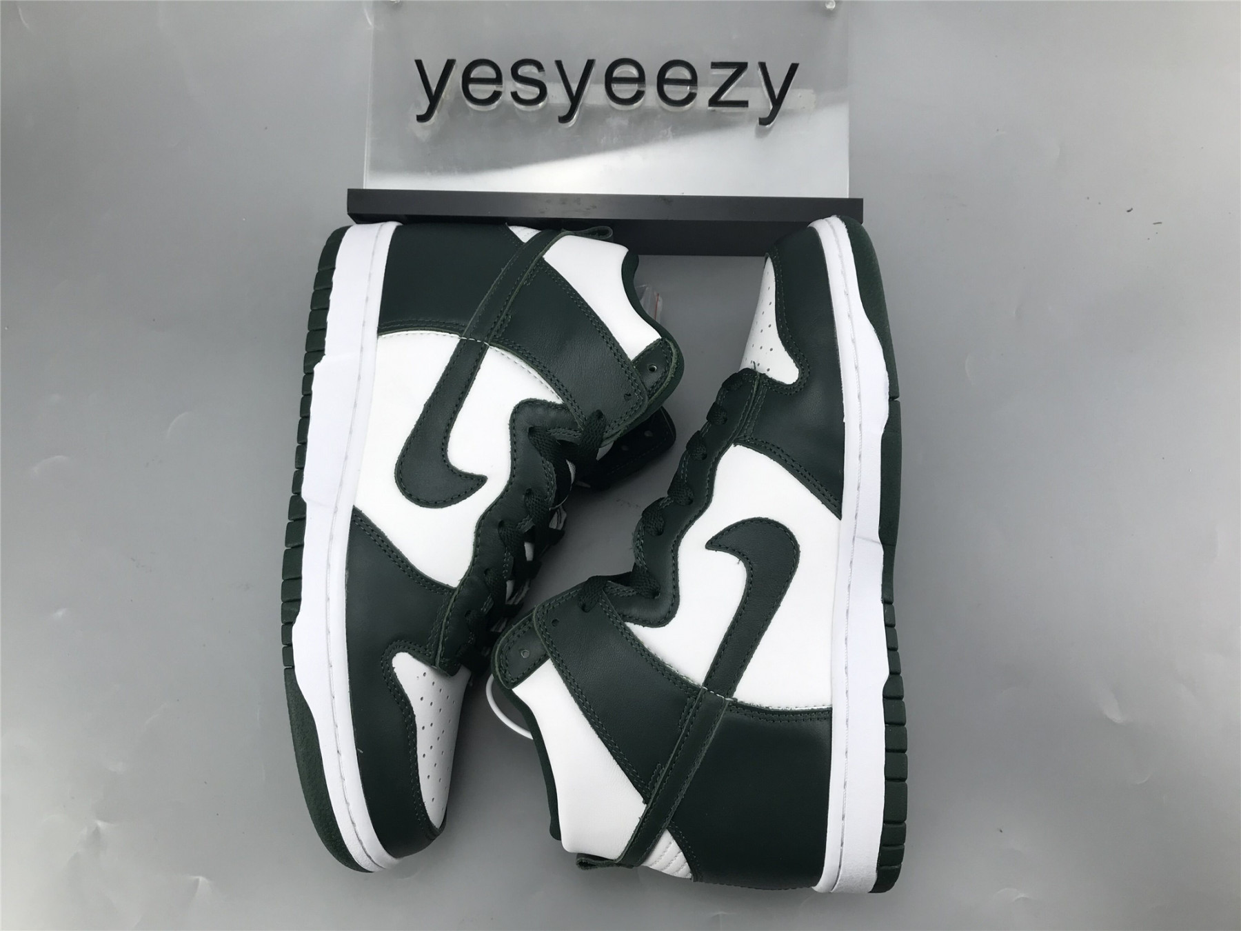 UA NIKE DUNK HIGH SP