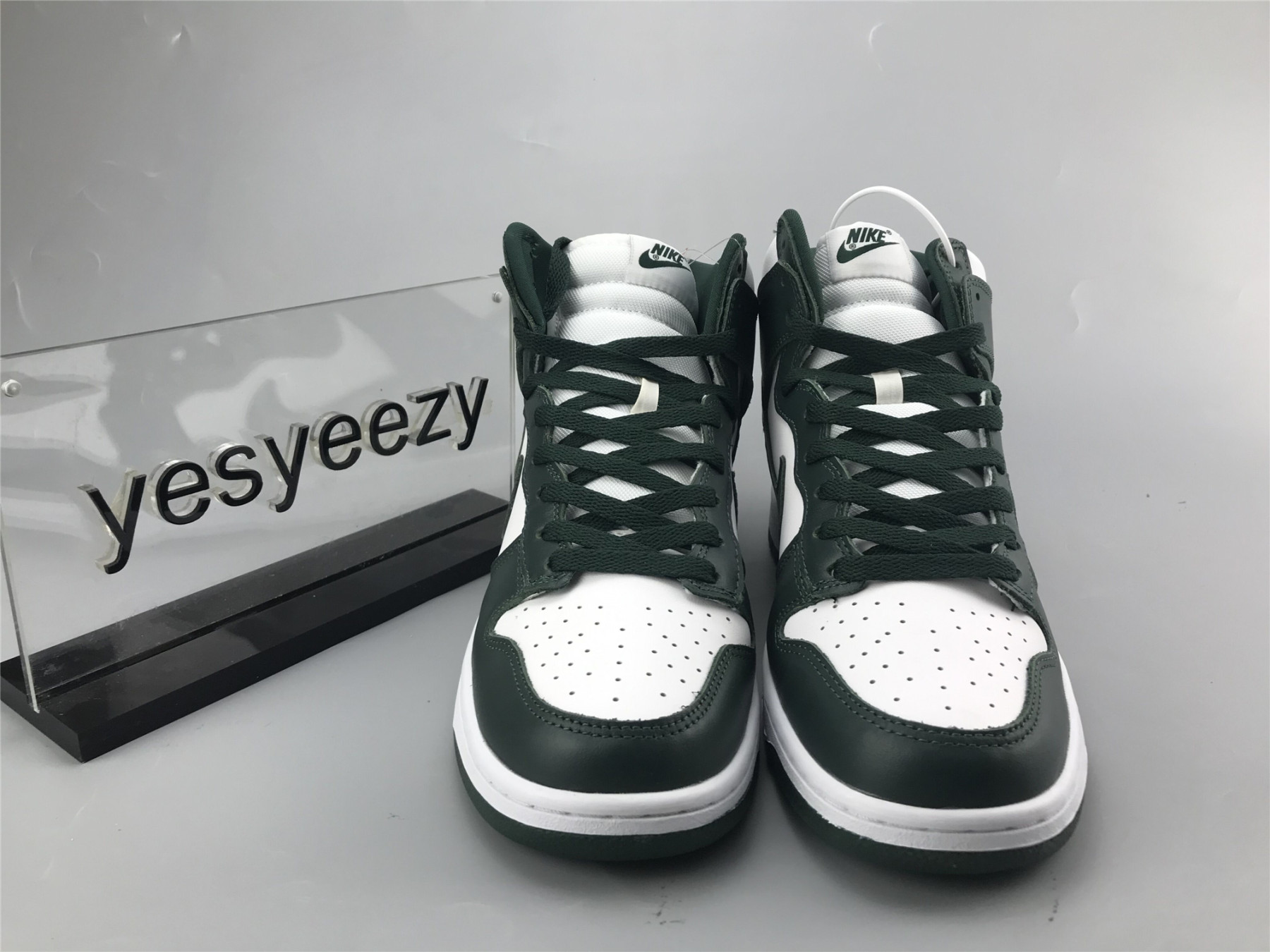 UA NIKE DUNK HIGH SP