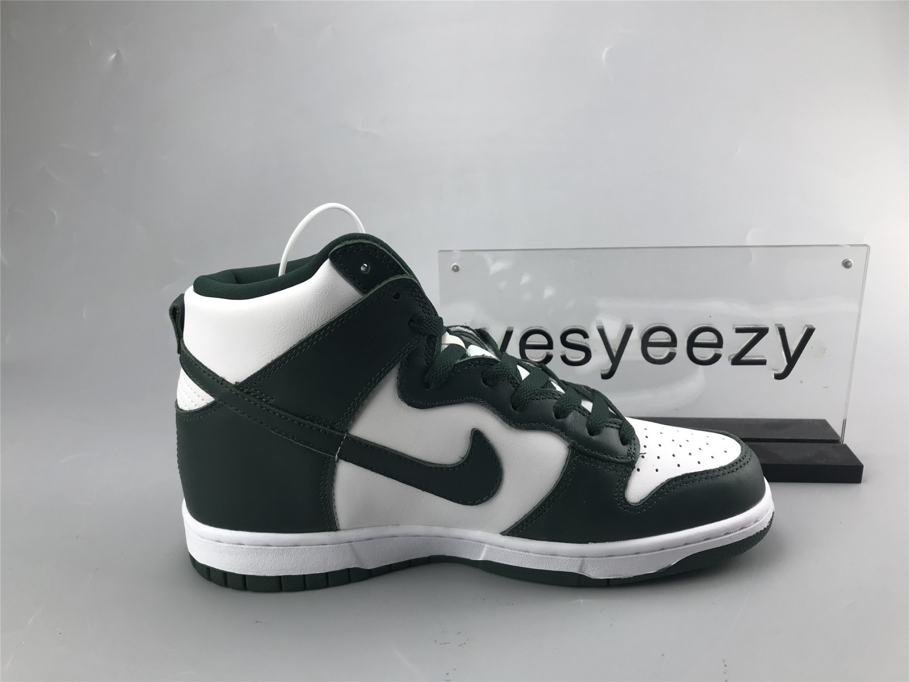 UA NIKE DUNK HIGH SP