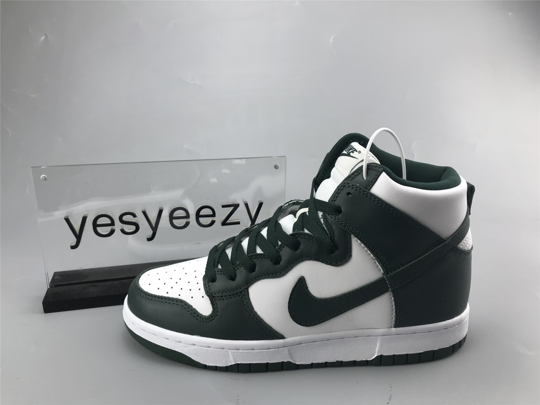 UA NIKE DUNK HIGH SP