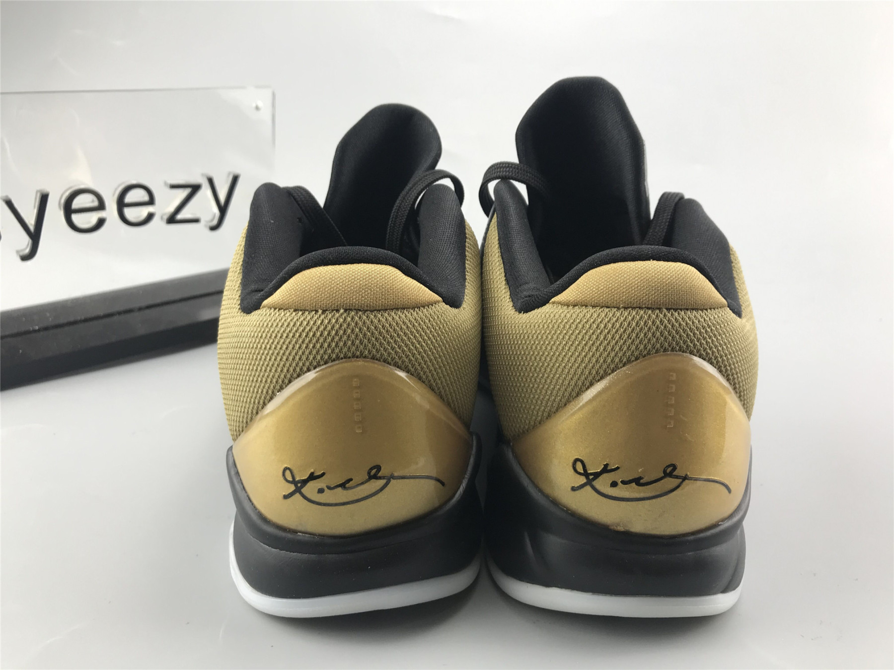 UA NIKE ZOOM KOBE 5 
