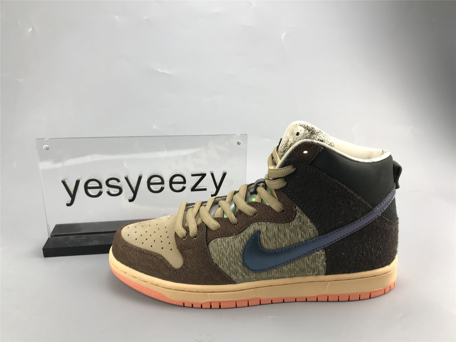 UA NIKE CONCEPTS X DUNK HIGH PRO SB 