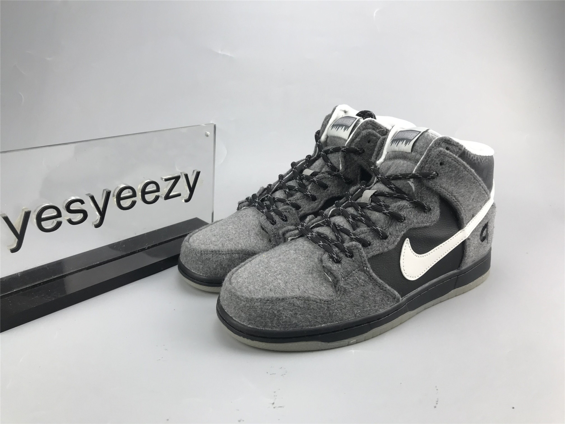 UA NIKE DUNK HIGH SB PREMIER