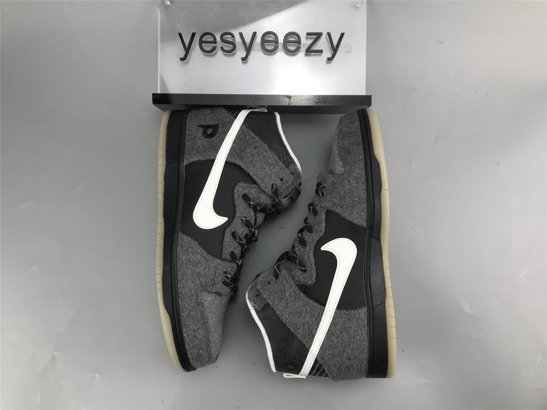 UA NIKE DUNK HIGH SB PREMIER