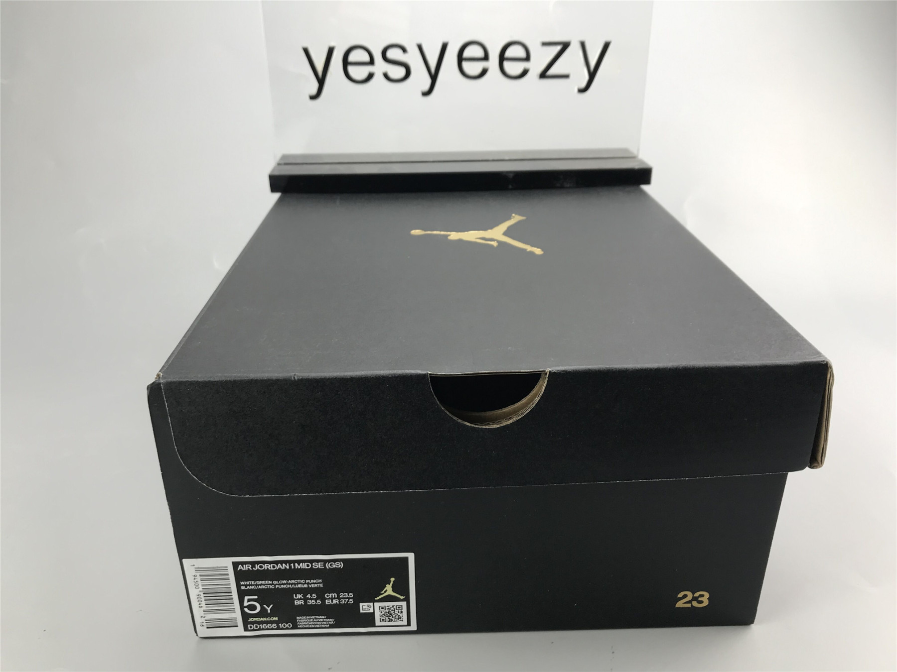 UA AIR JORDAN 1 MID SE GS 