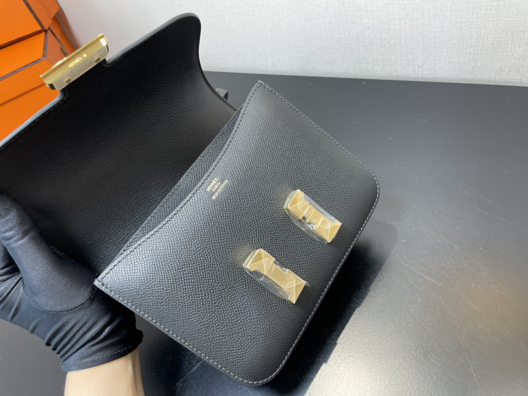 H**me5 Constance 19 Epsom Gold Hardware 7.25"  x 6.25"  x 2.25"