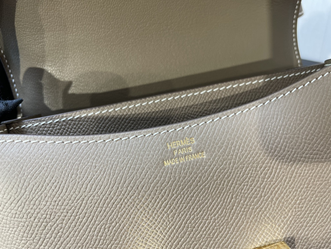 H**me5 Constance 24 Epsom  leather gold hardware 9.4"x5.9"x3"