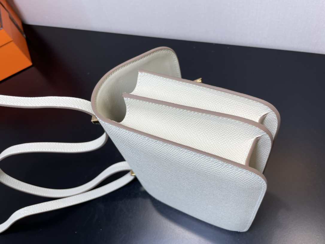 H**me5 Constance 24 White Epsom leather gold hardware 9.4"x5.9"x3"