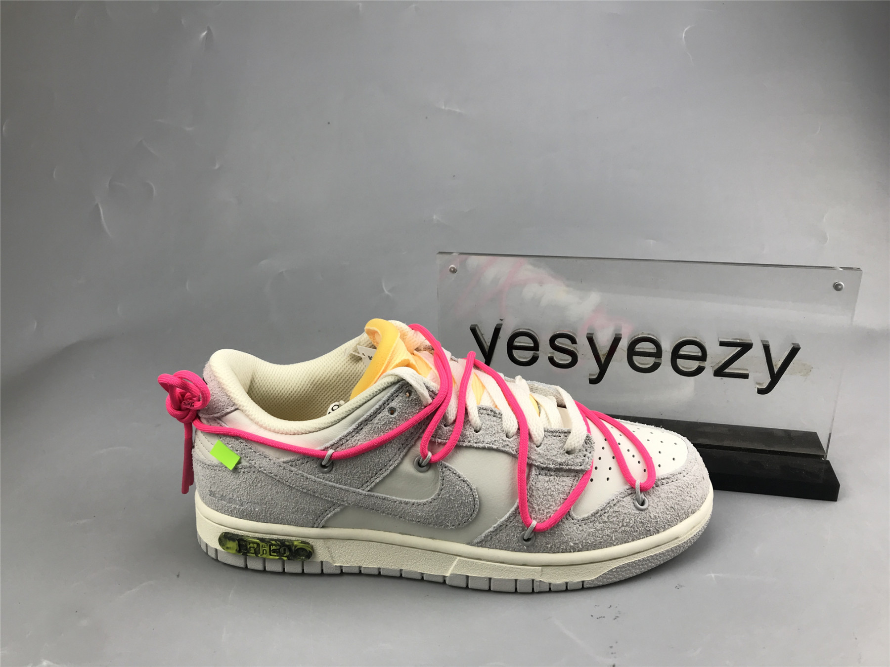 UA NIKE OFF-WHITE X DUNK LOW 