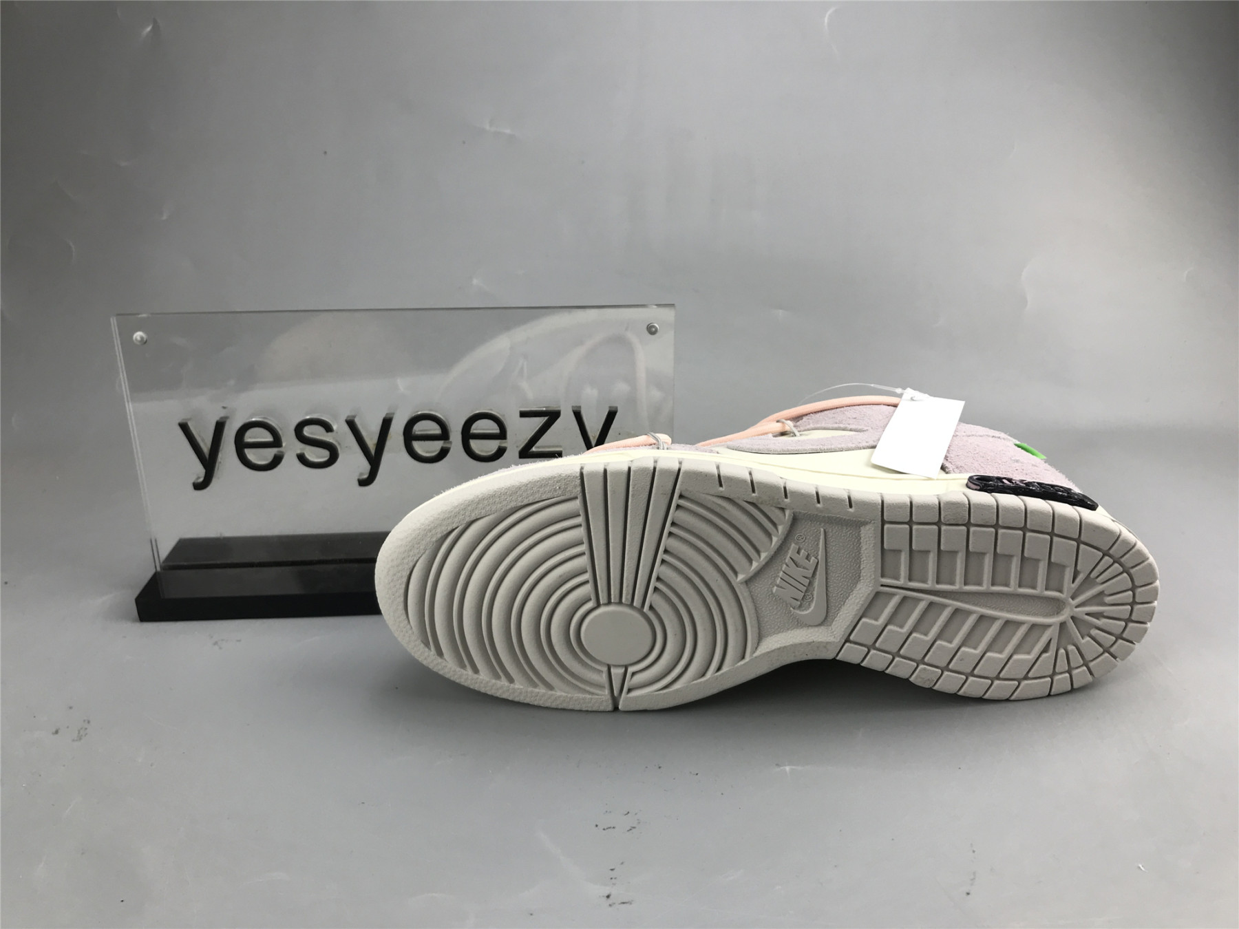 UA NIKE OFF-WHITE X DUNK LOW 