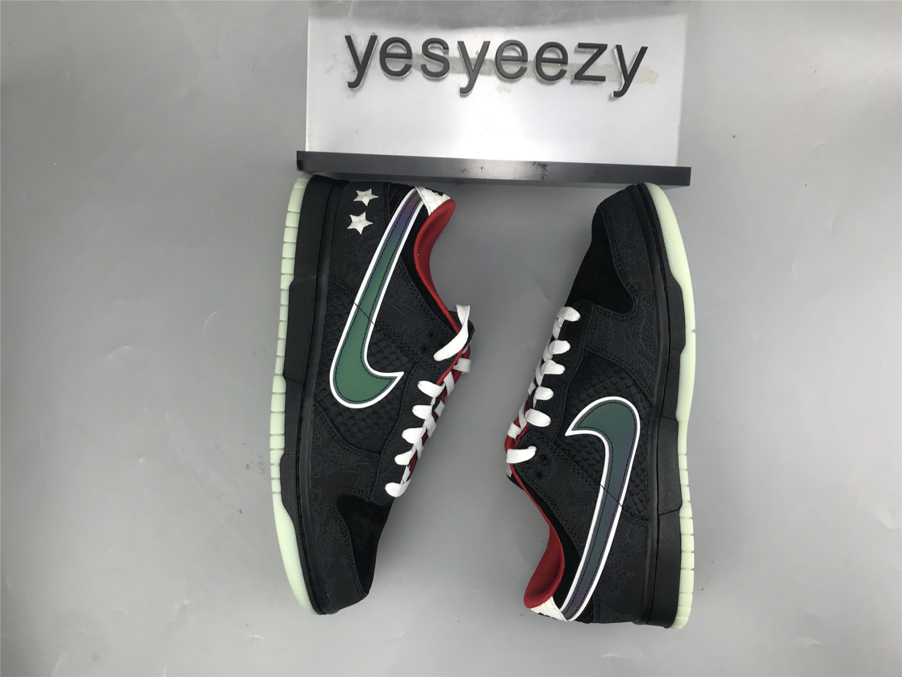 UA NIKE DUNK LOW LPL LEAGUE OF LEGENDS