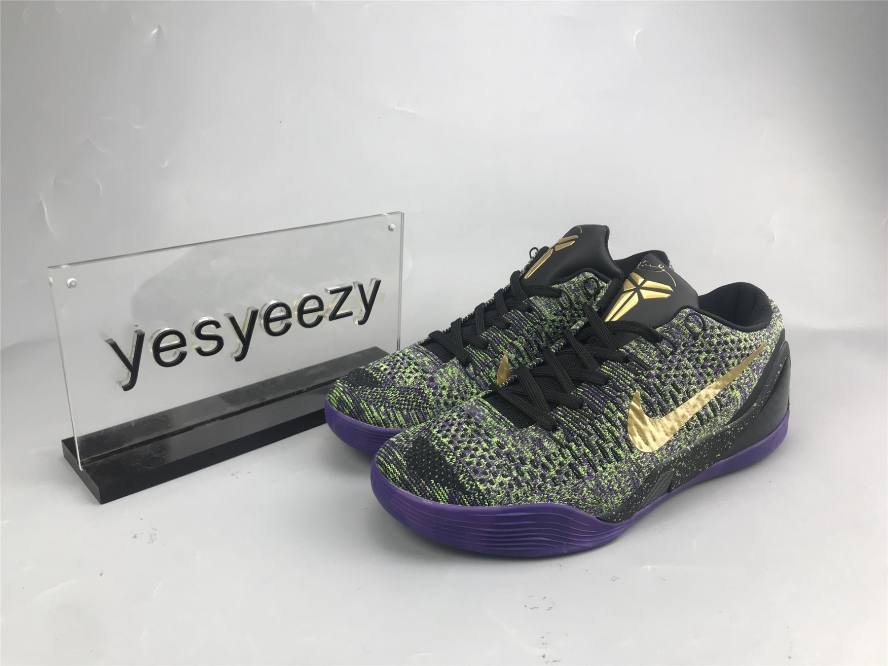 UA NIKE KOBE 9 ELITE LOW