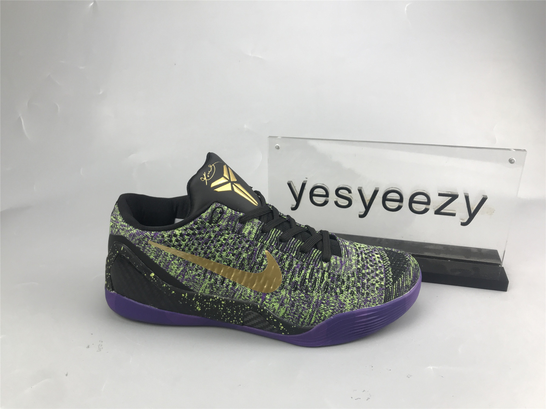 UA NIKE KOBE 9 ELITE LOW