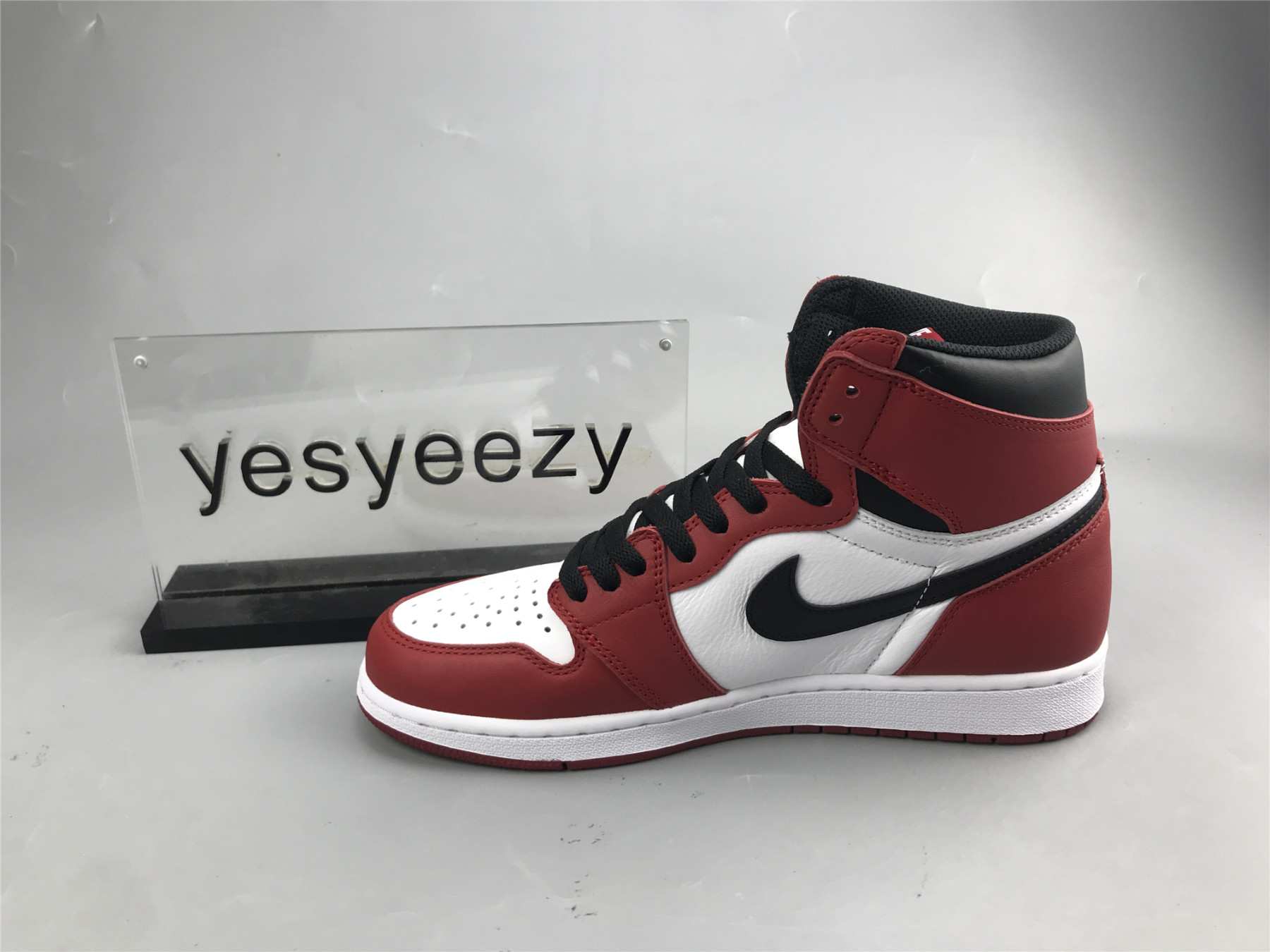 UA AIR JORDAN 1 RETRO HIGH OG 