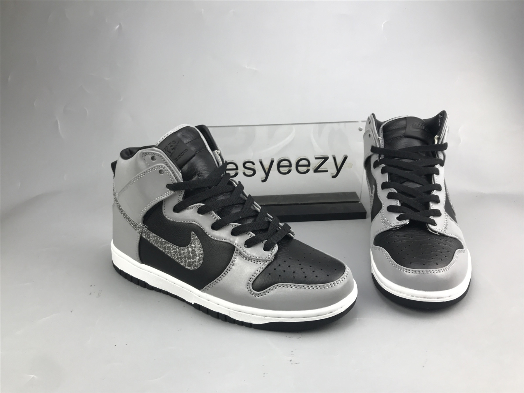 UA NIKE DUNK PRM HI SP
