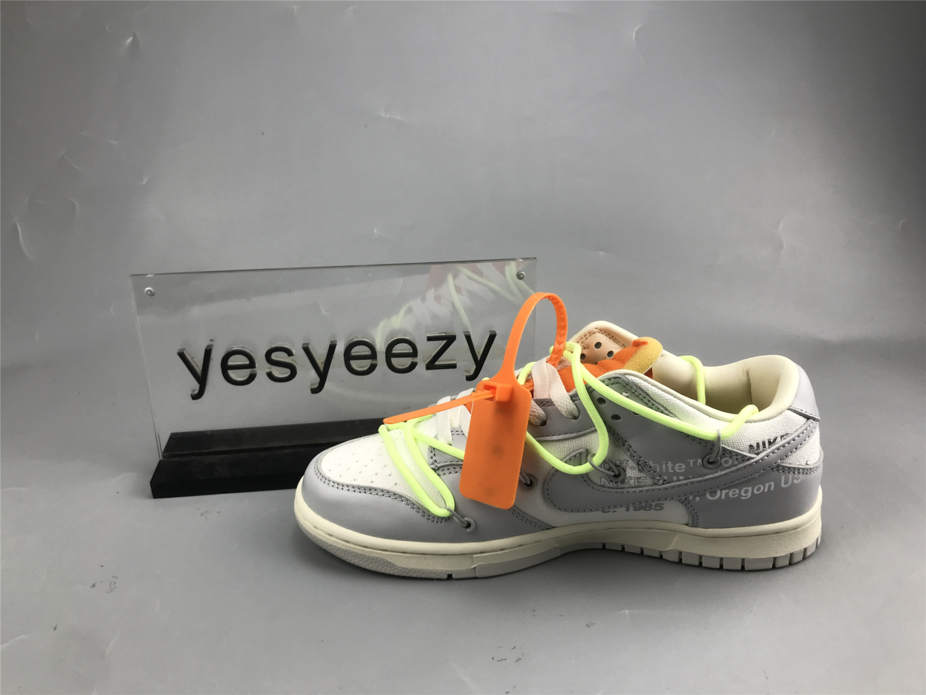 UA NIKE OFF-WHITE X DUNK LOW 