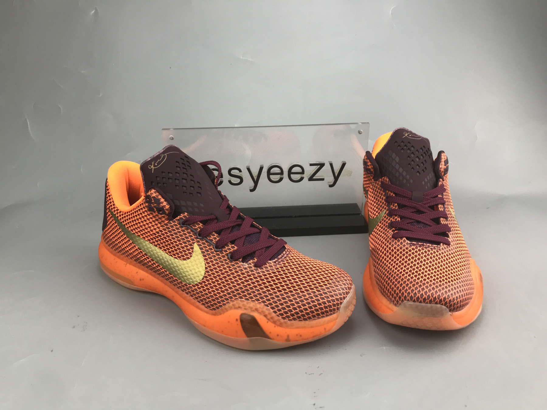UA NIKE KOBE 10
