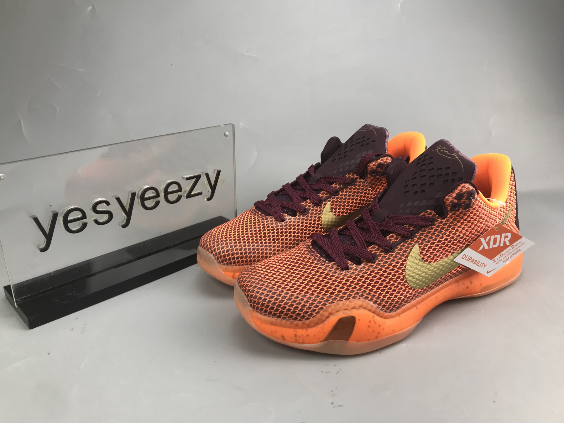 UA NIKE KOBE 10
