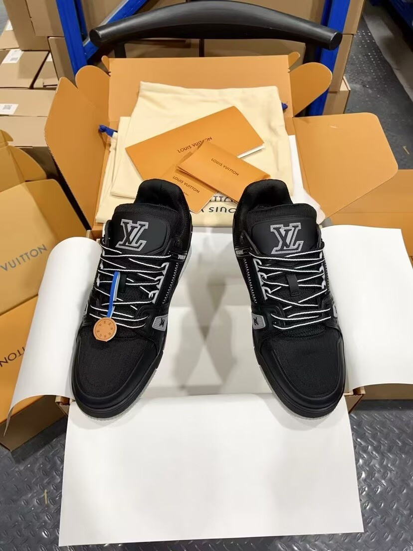 UA LV trainer Sneakers