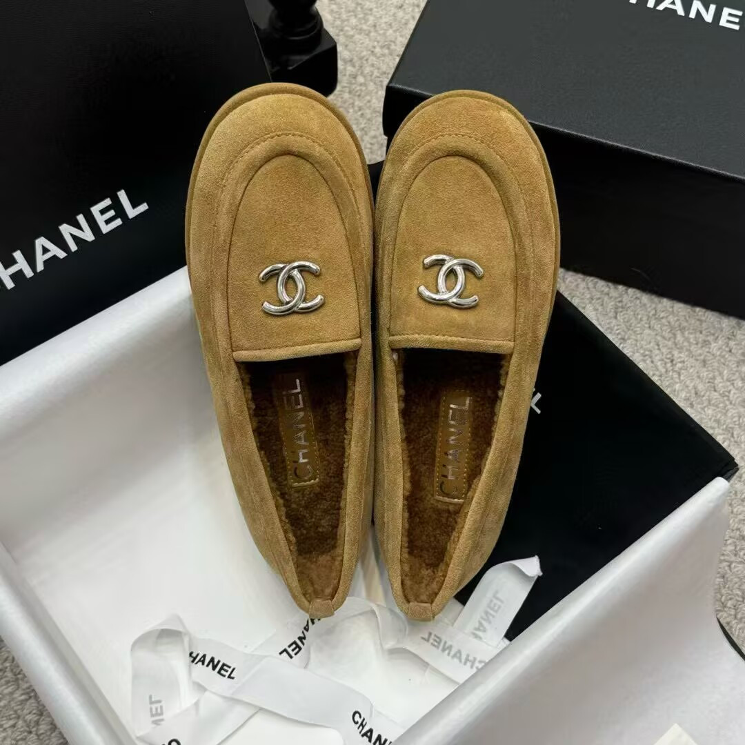 UA Ch**el Loafers