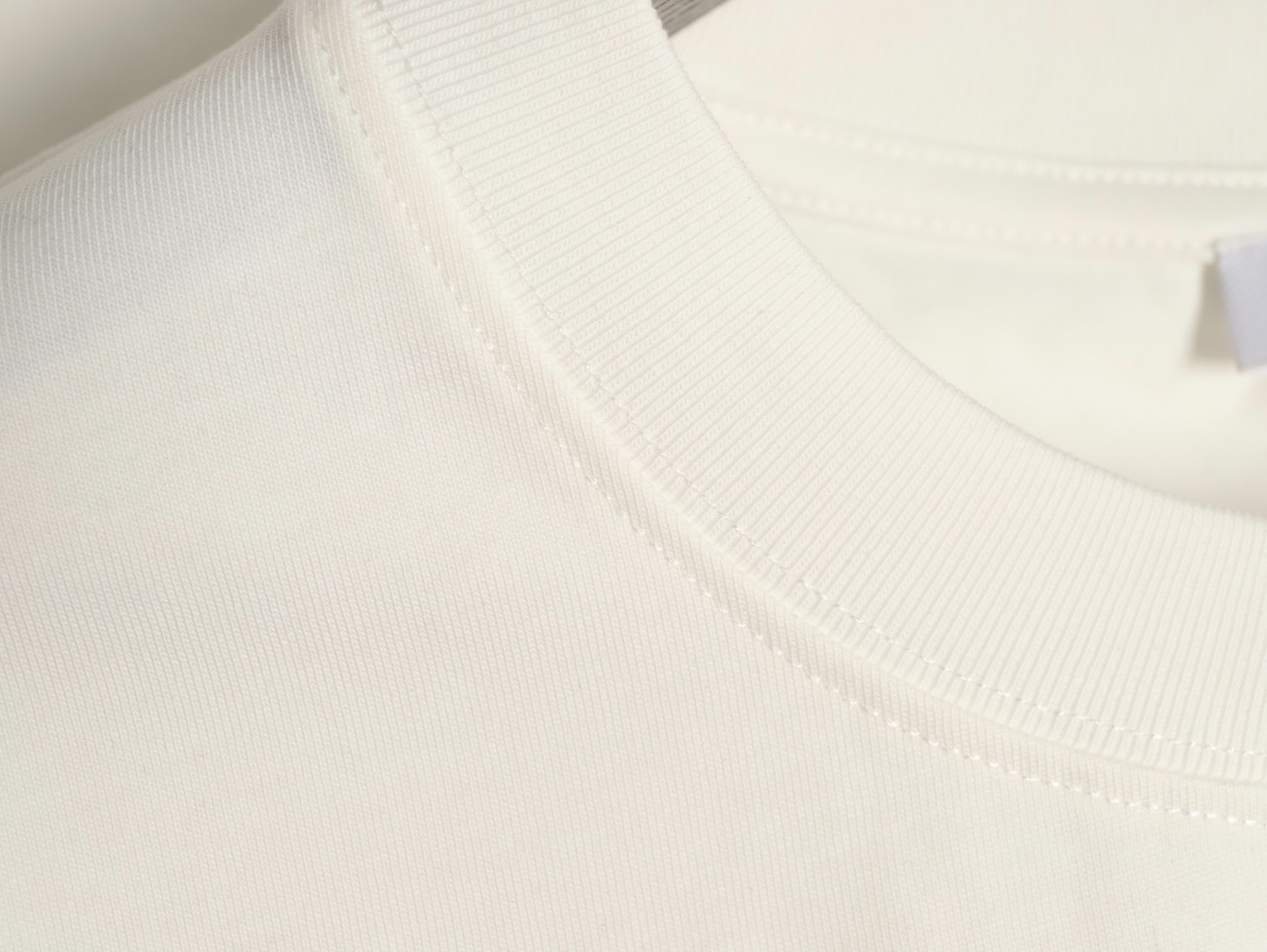 Bv*b*rry 25SS Long-sleeved T-shirt