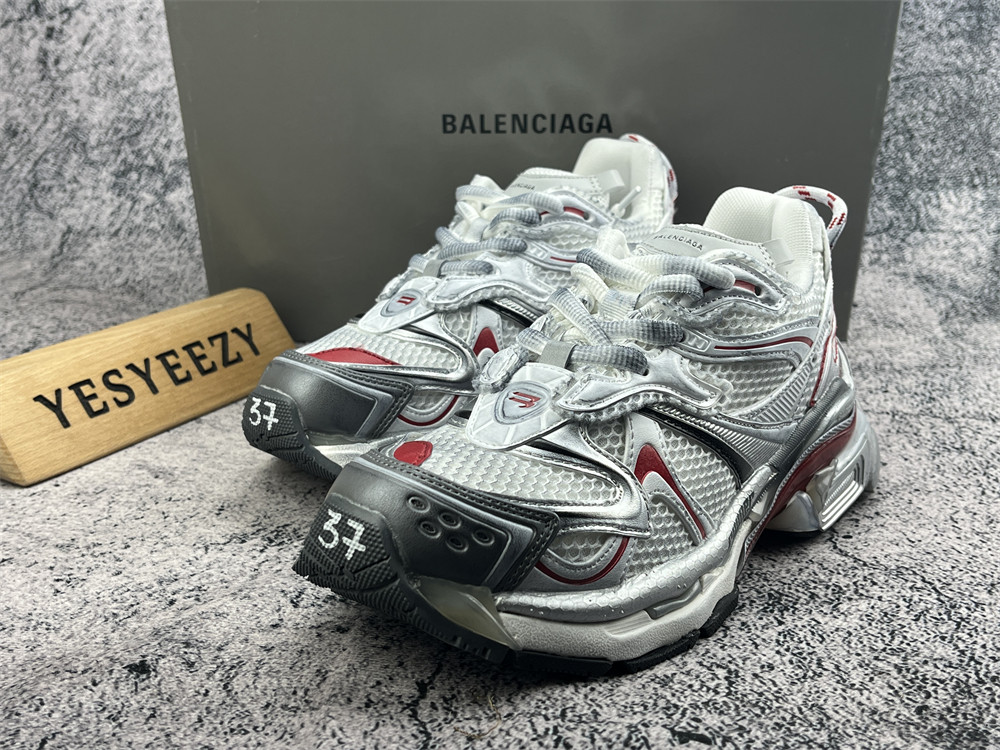 UA RUNNER GREY WHITE RED