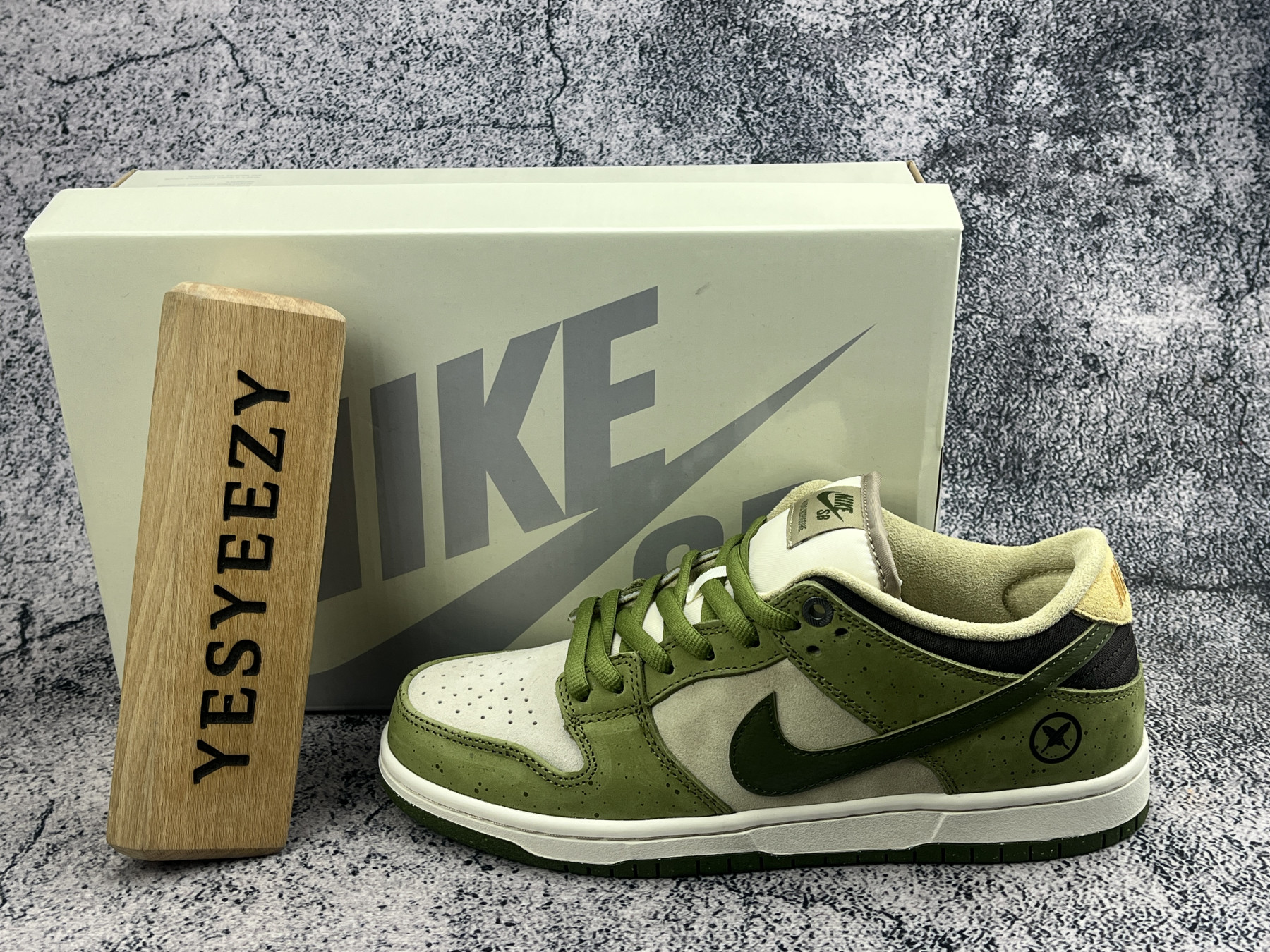 UA Nike SB Dunk Low