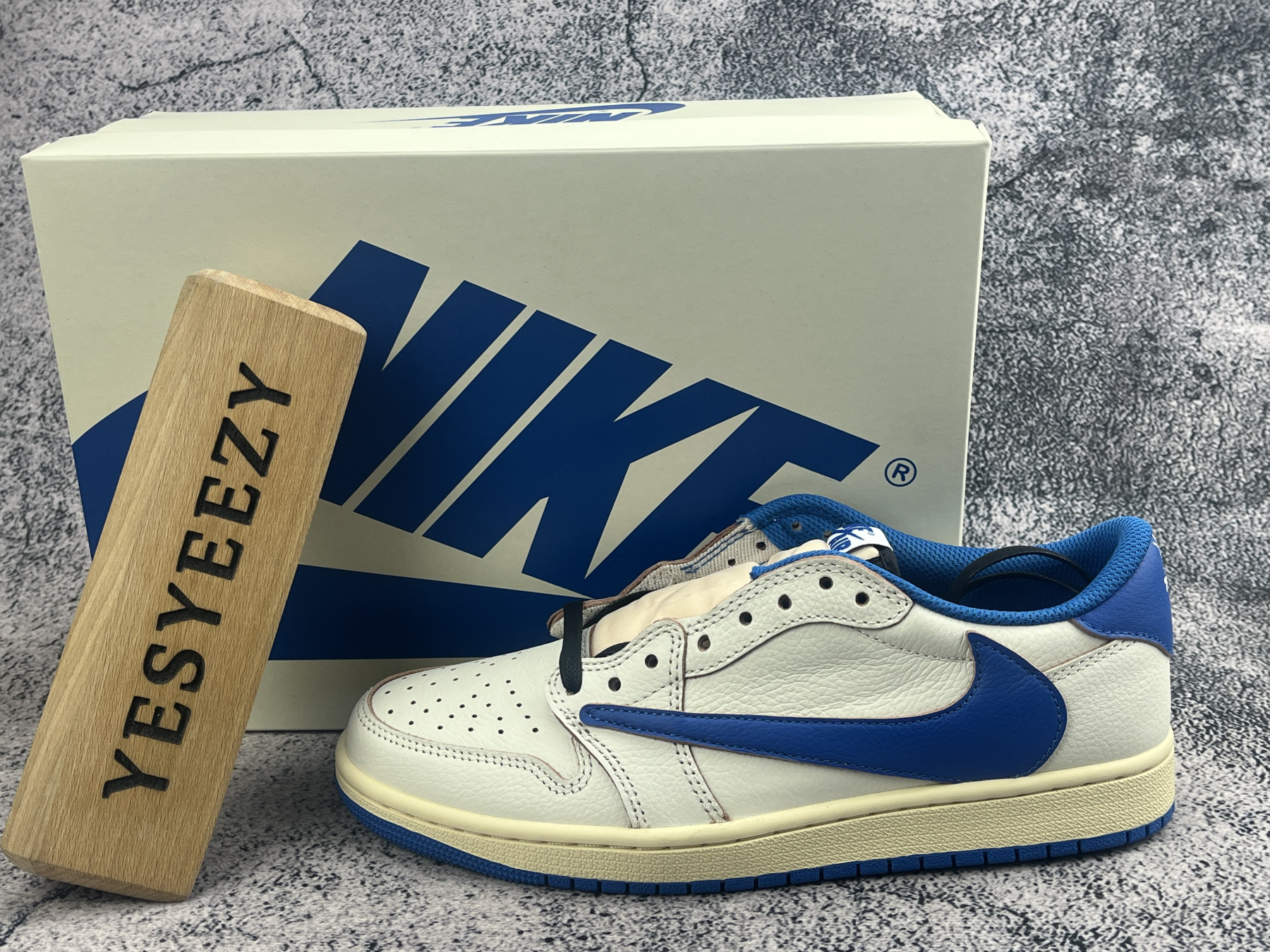 UA Air Jordan 1 Retro Low OG SP Fragment x Travis Scott Sail Military Blue