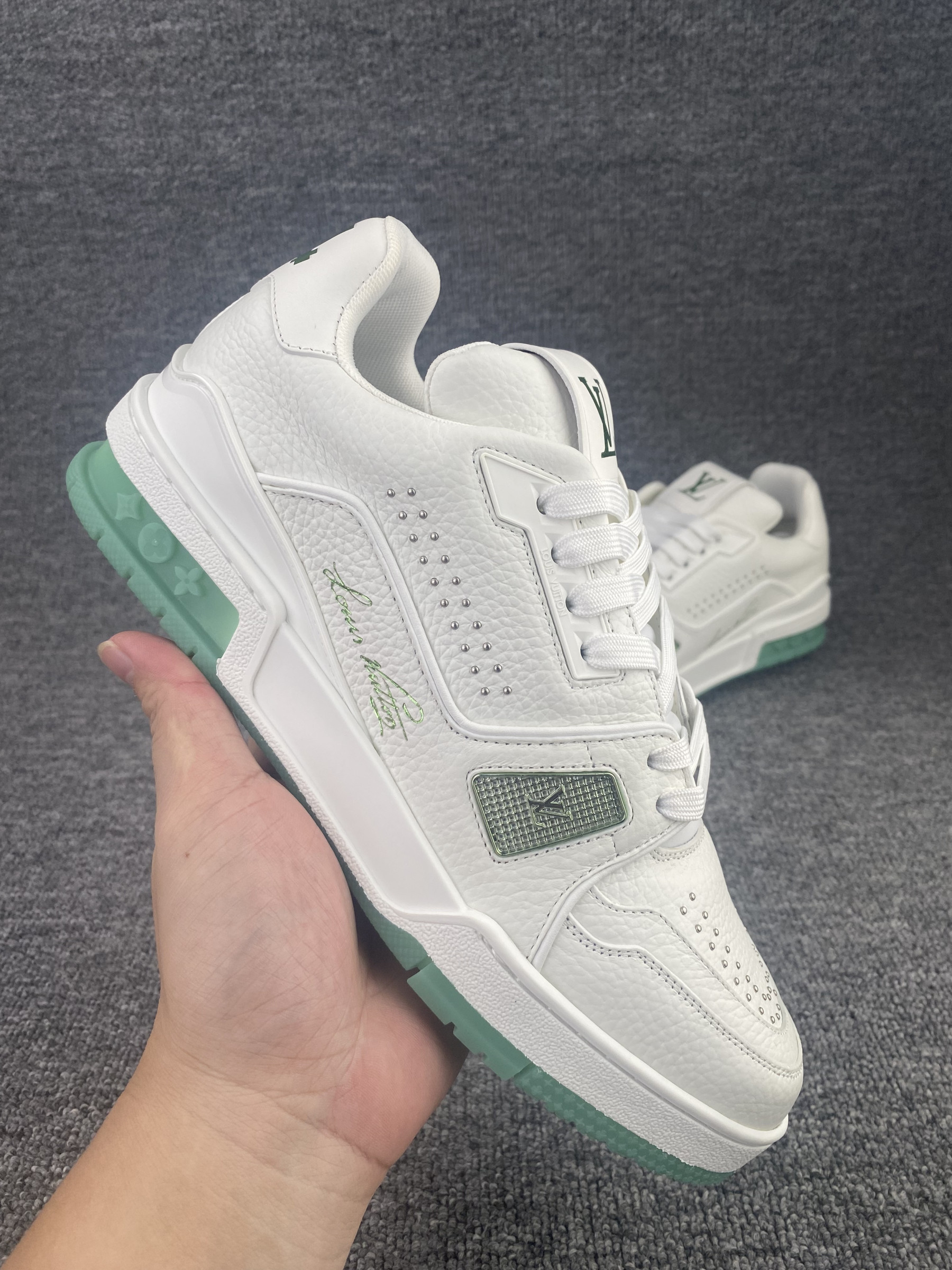 UA LV trainer Sneakers
