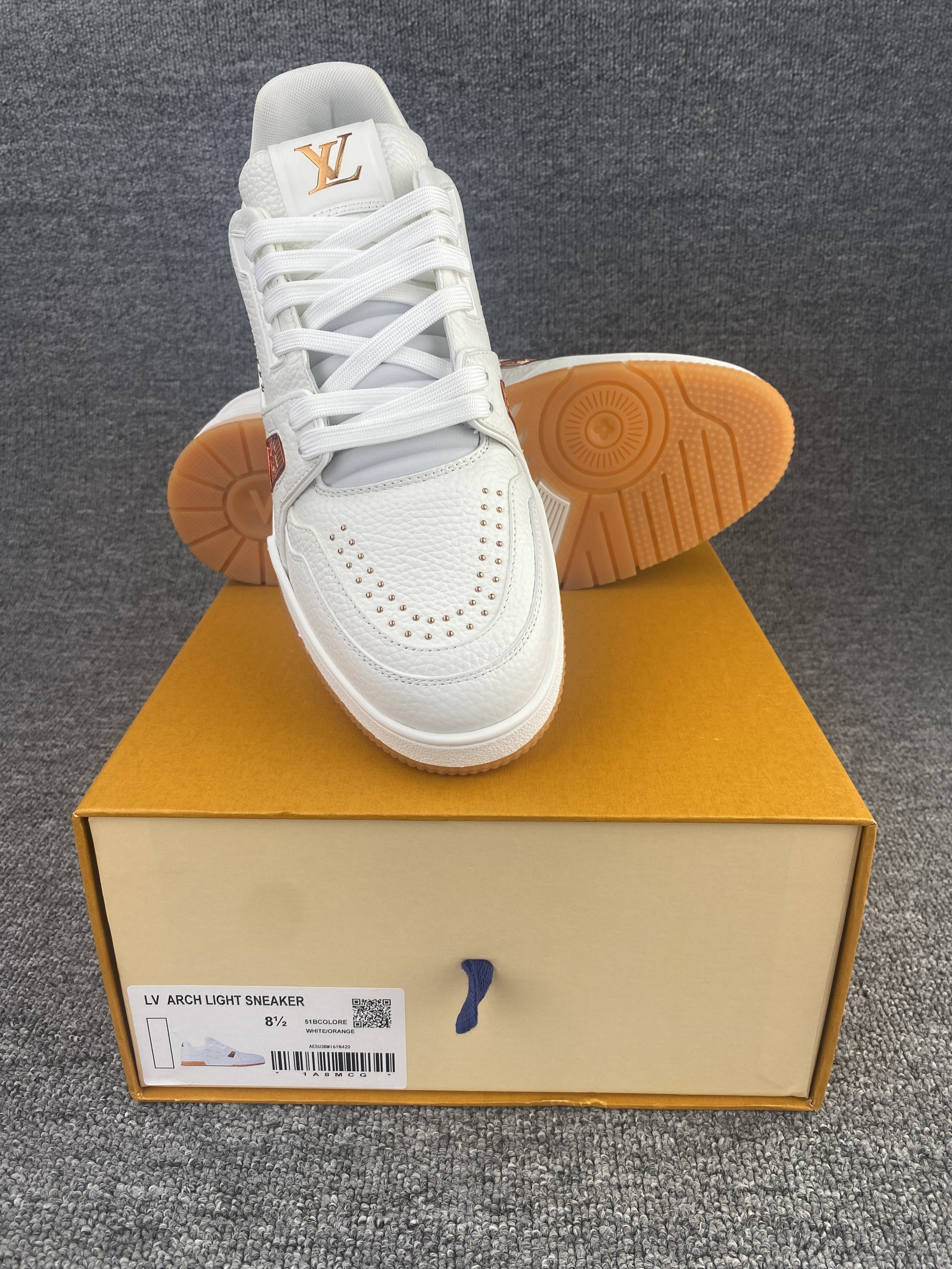 UA LV trainer Sneakers