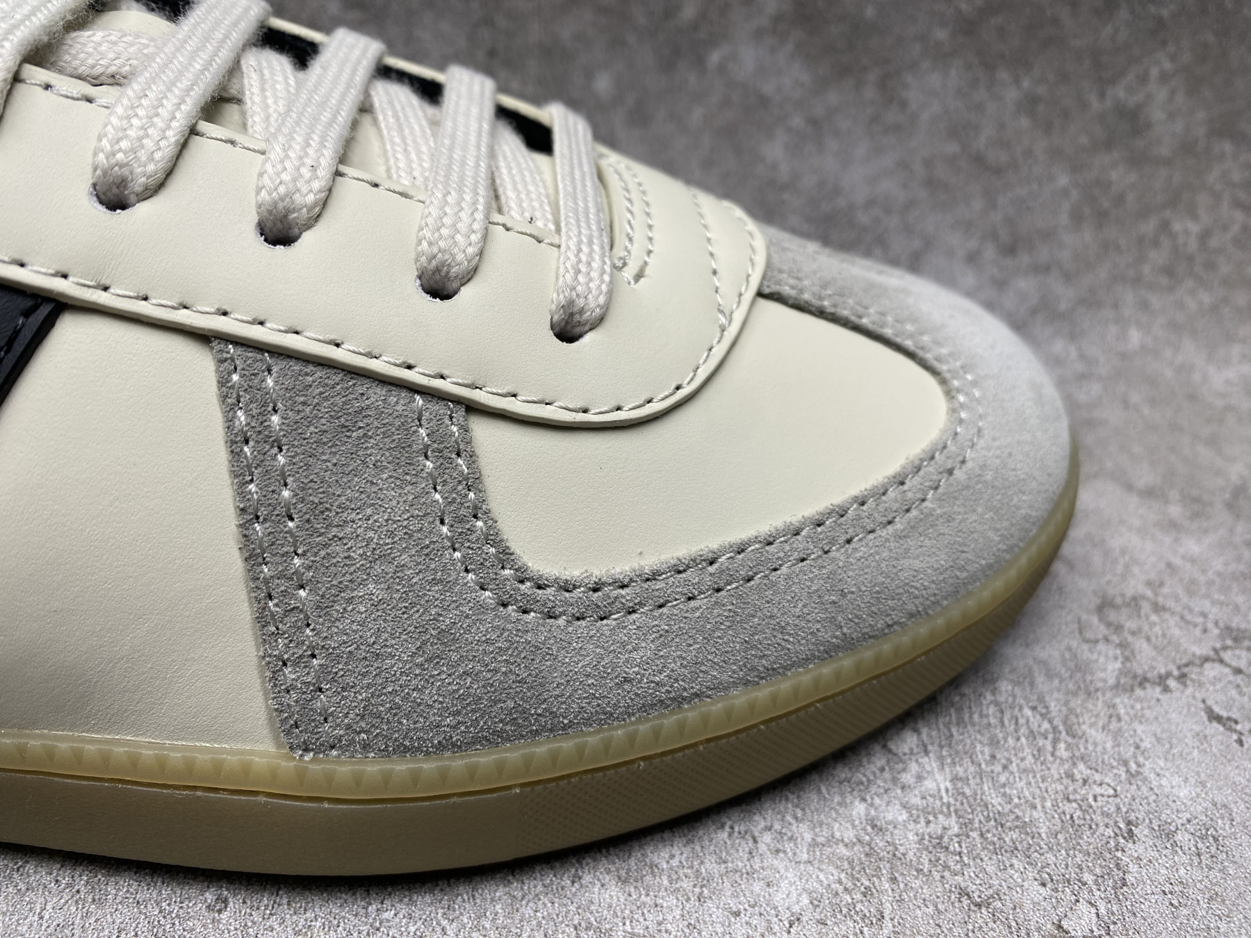 UA D10r B01 Matchpoint Sneaker