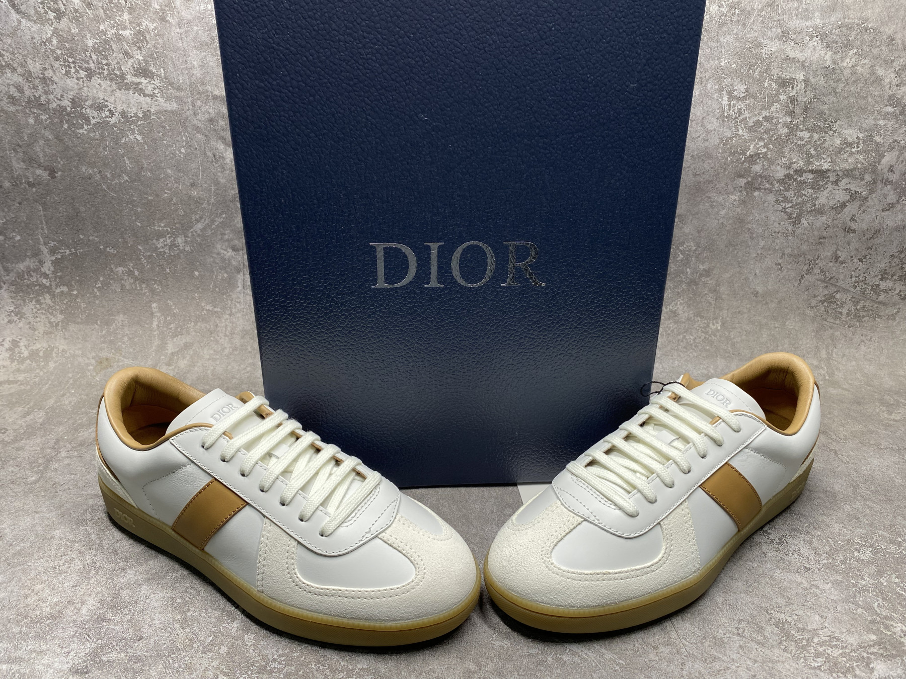 UA D10r B01 Matchpoint Sneaker