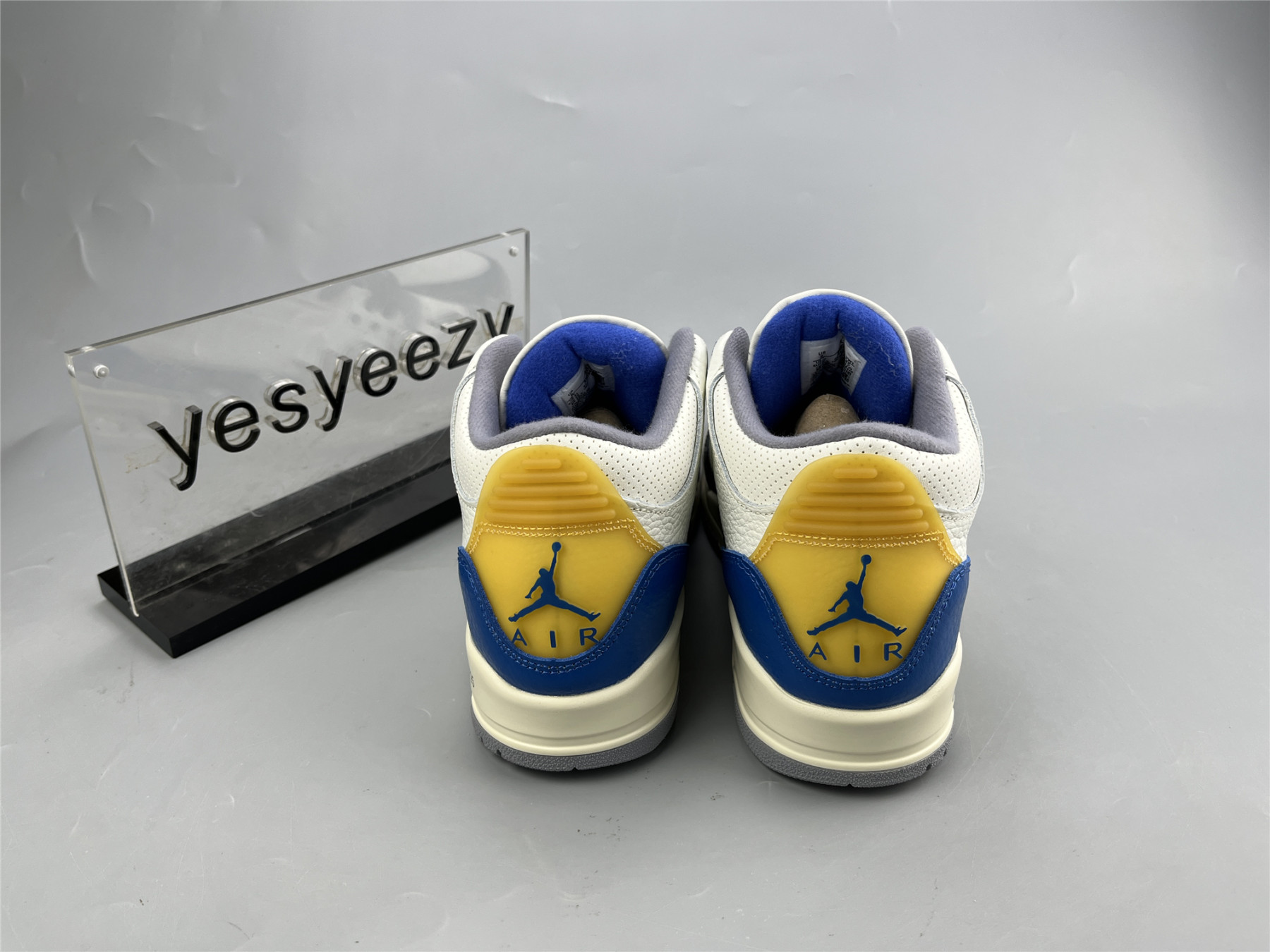 UA AIR JORDAN 3 RETRO GS 
