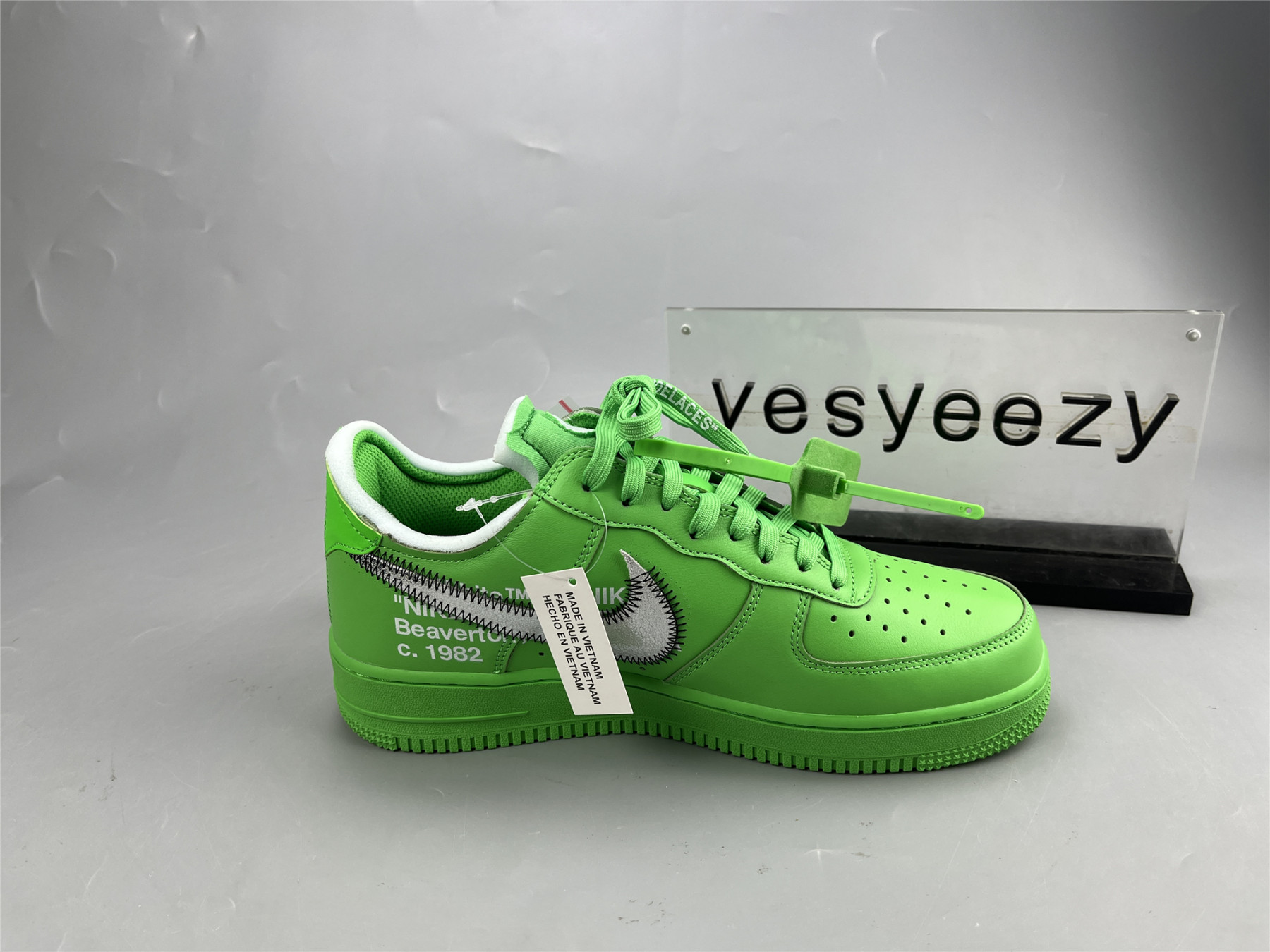 UA NIKE OFF-WHITE X AIR FORCE 1 LOW 
