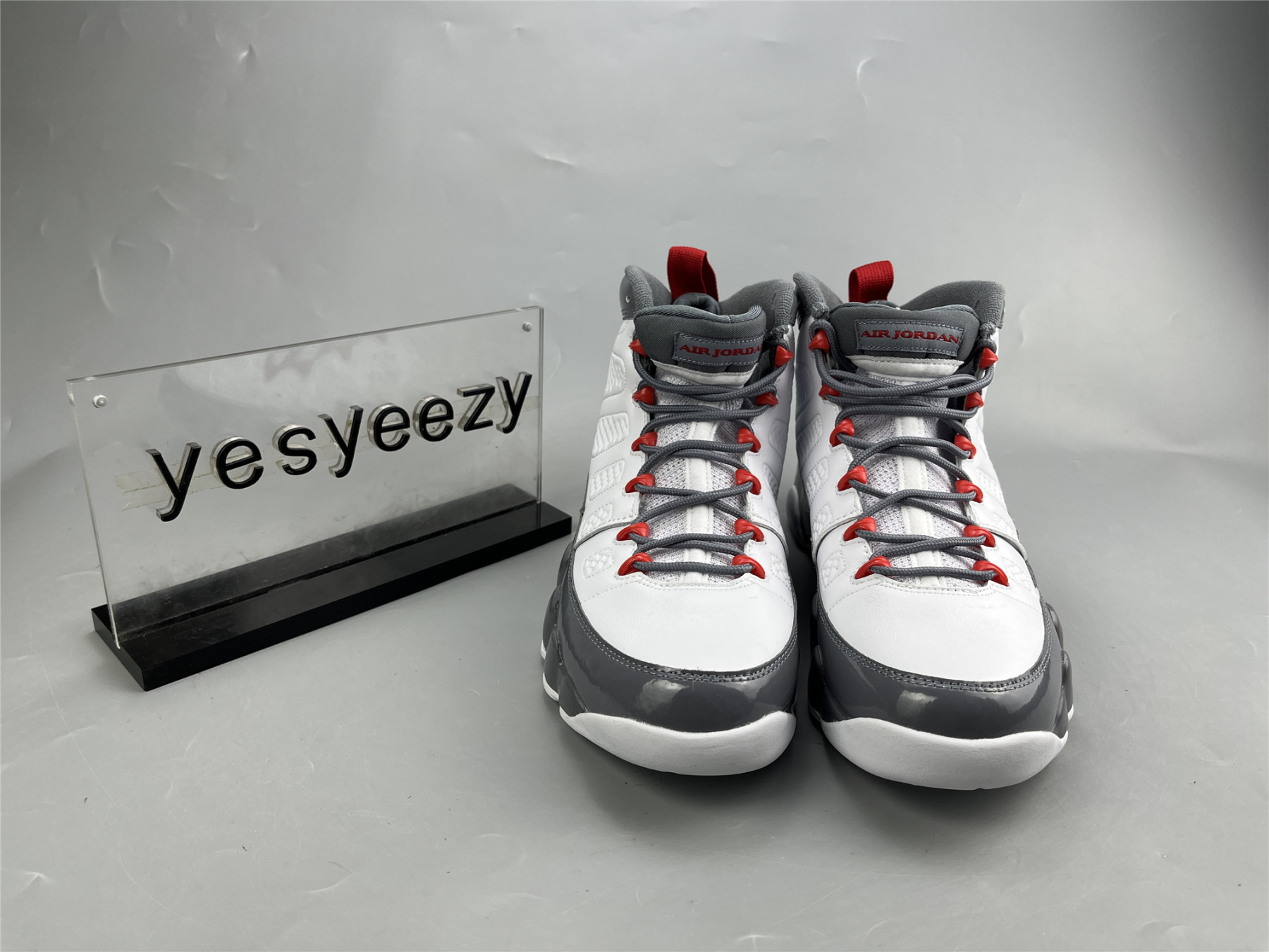 UA AIR JORDAN 9 RETRO 