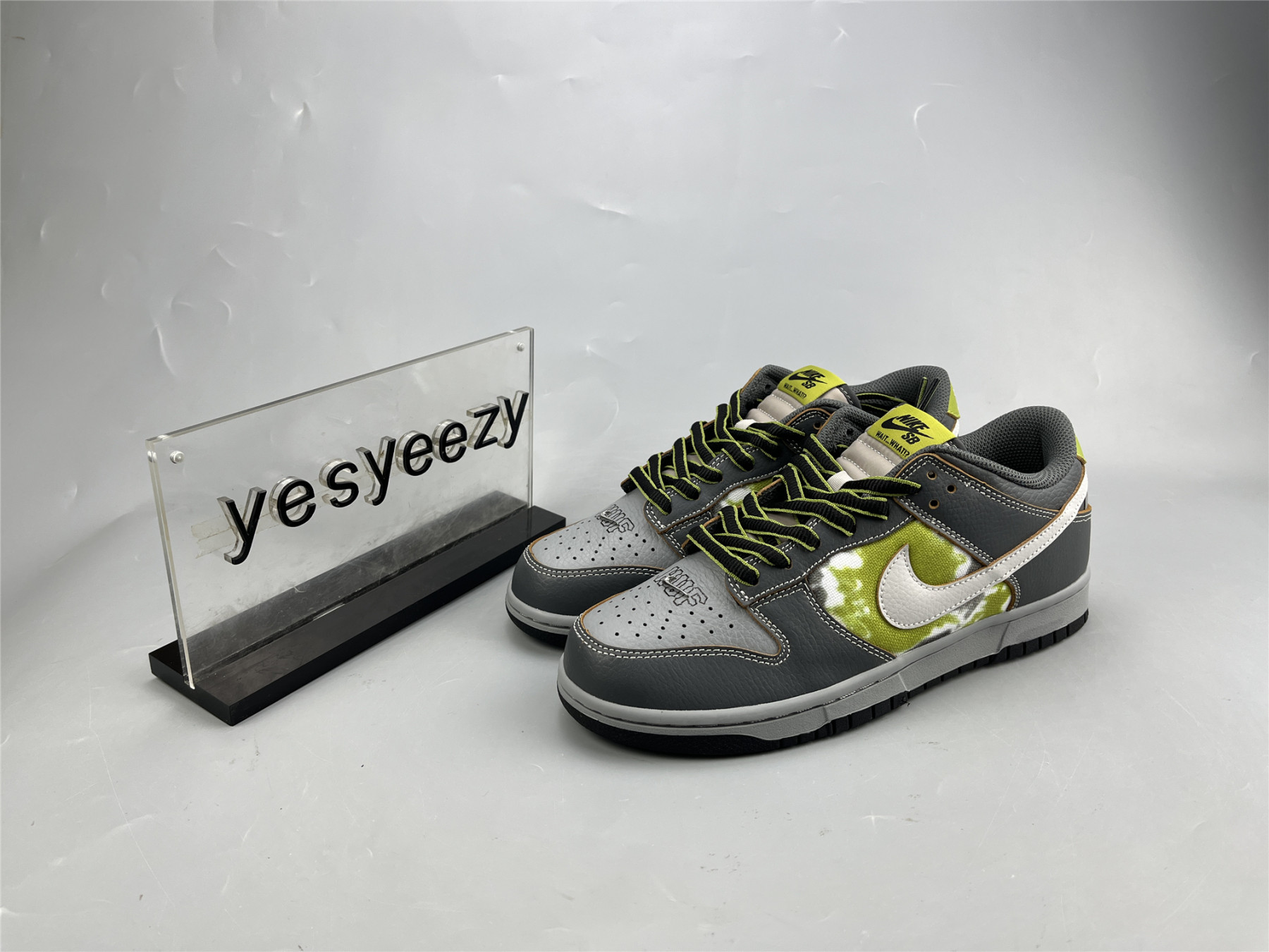 UA HUF X NIKE SB DUNK LOW "SAN FRANCISCO"